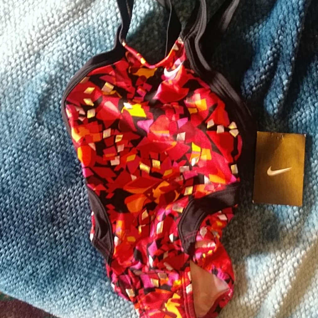 Nike Brand New / Tags Swimsuit 1 Pc.